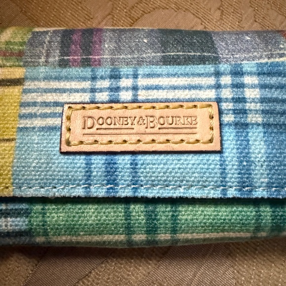 Dooney & Bourke Multicolor Floral With Ants Mini Wristlet Credit Card Wallet EUC - Picture 3 of 14